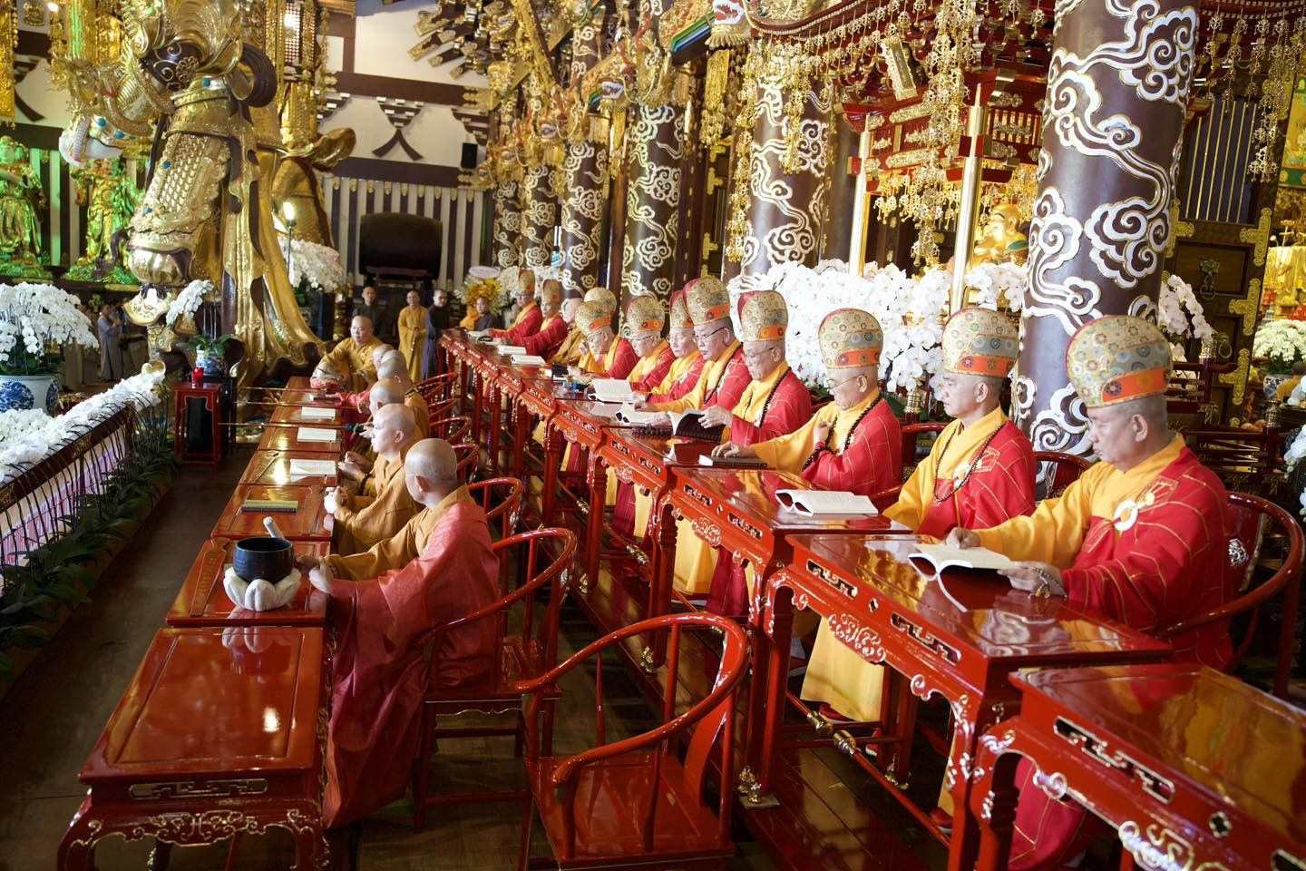 Truyền Giới Bồ tát cho Phật tử tại gia tại Đại Giới đàn Cam Lộ Đỗng Quang